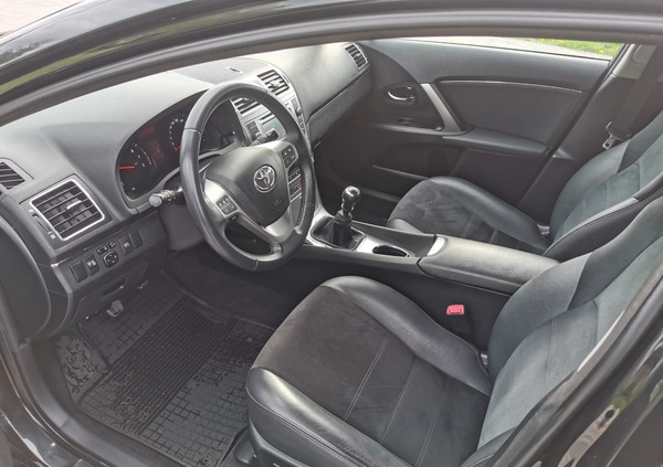 Toyota Avensis cena 44900 przebieg: 213000, rok produkcji 2014 z Miłakowo małe 191